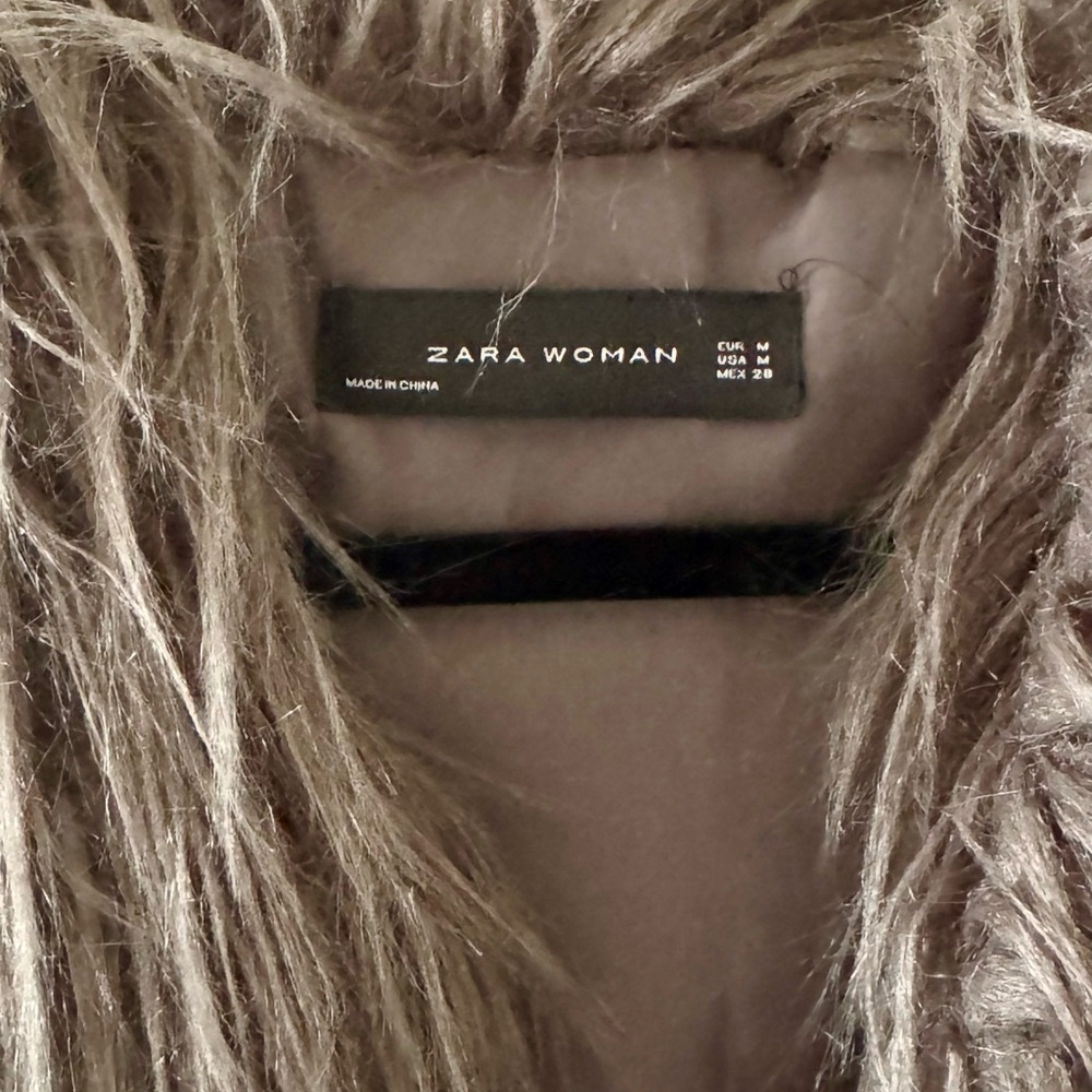 Zara Faux Fur Vest - Gray - Picture 3 of 8